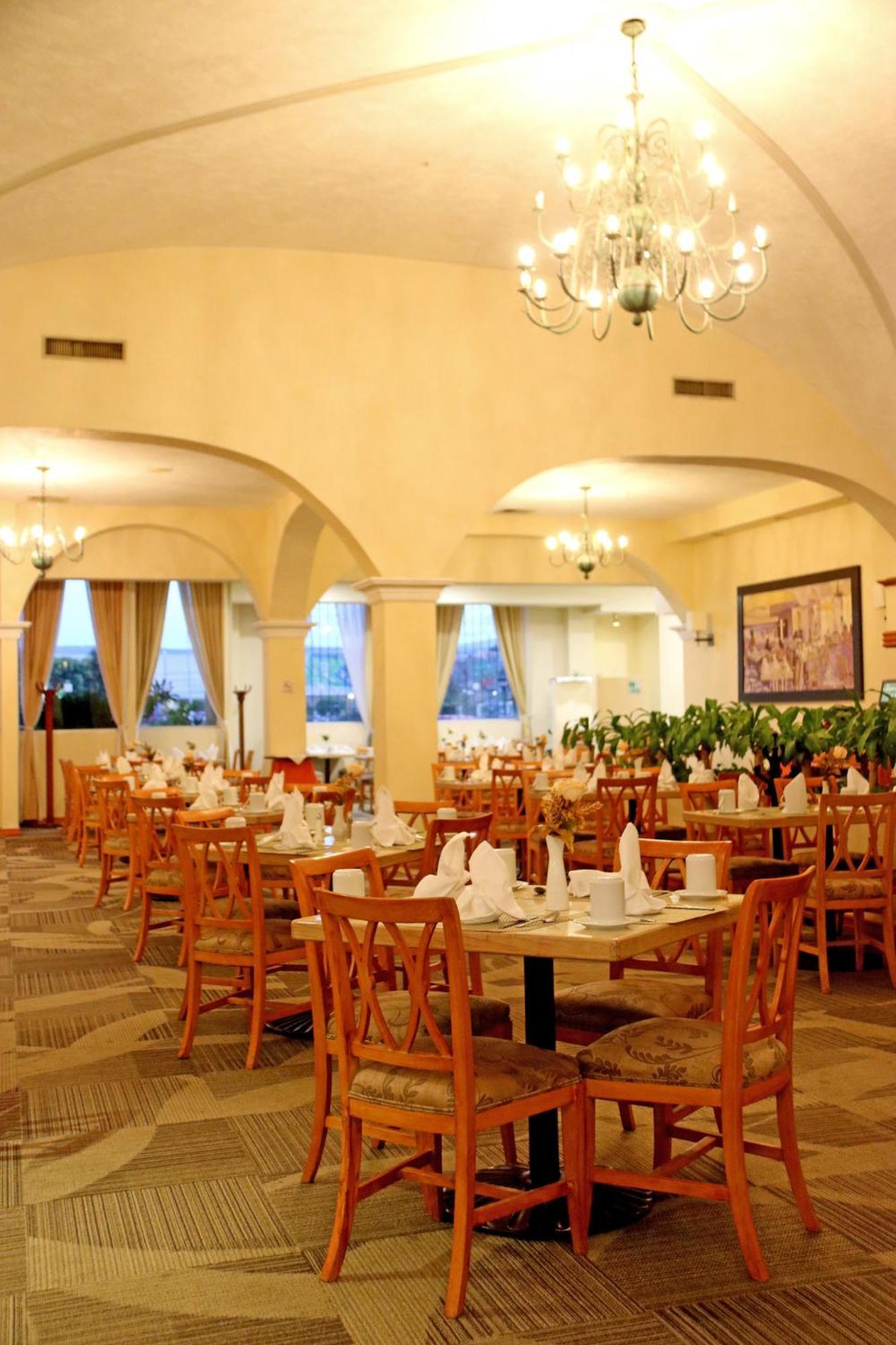 Holiday Inn La Piedad By Ihg Eksteriør bilde
