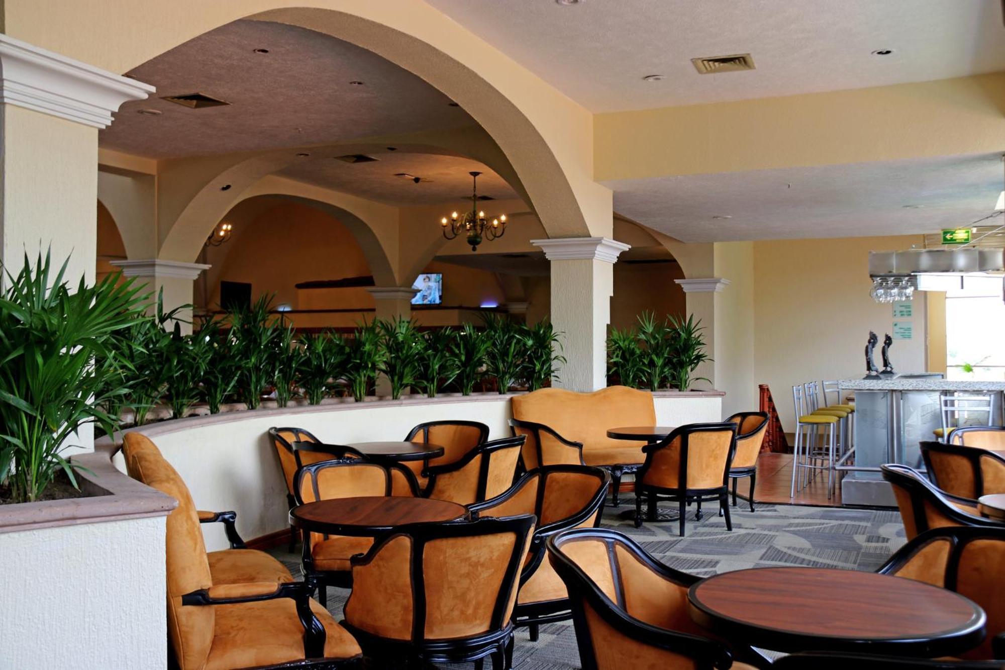 Holiday Inn La Piedad By Ihg Eksteriør bilde