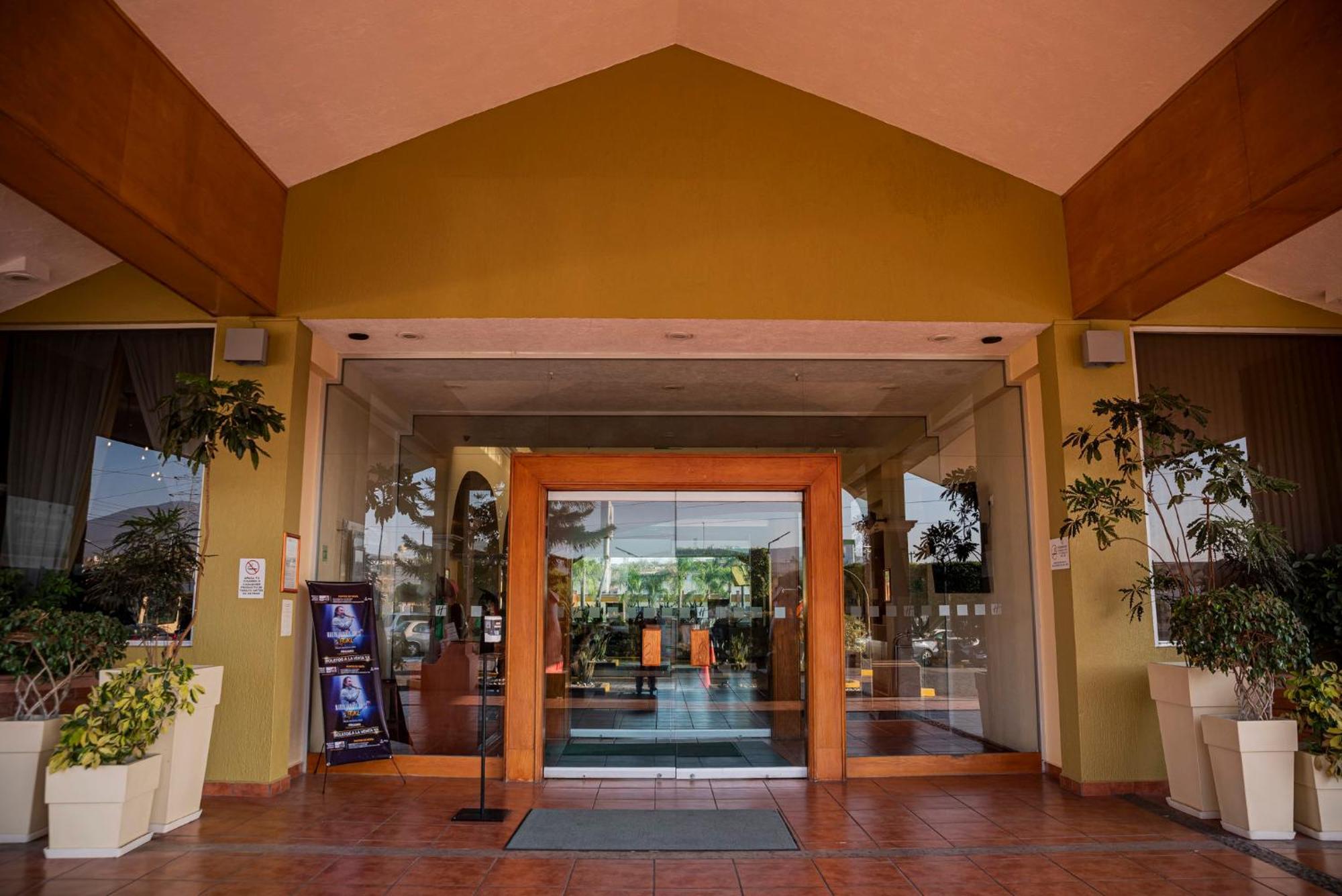Holiday Inn La Piedad By Ihg Eksteriør bilde
