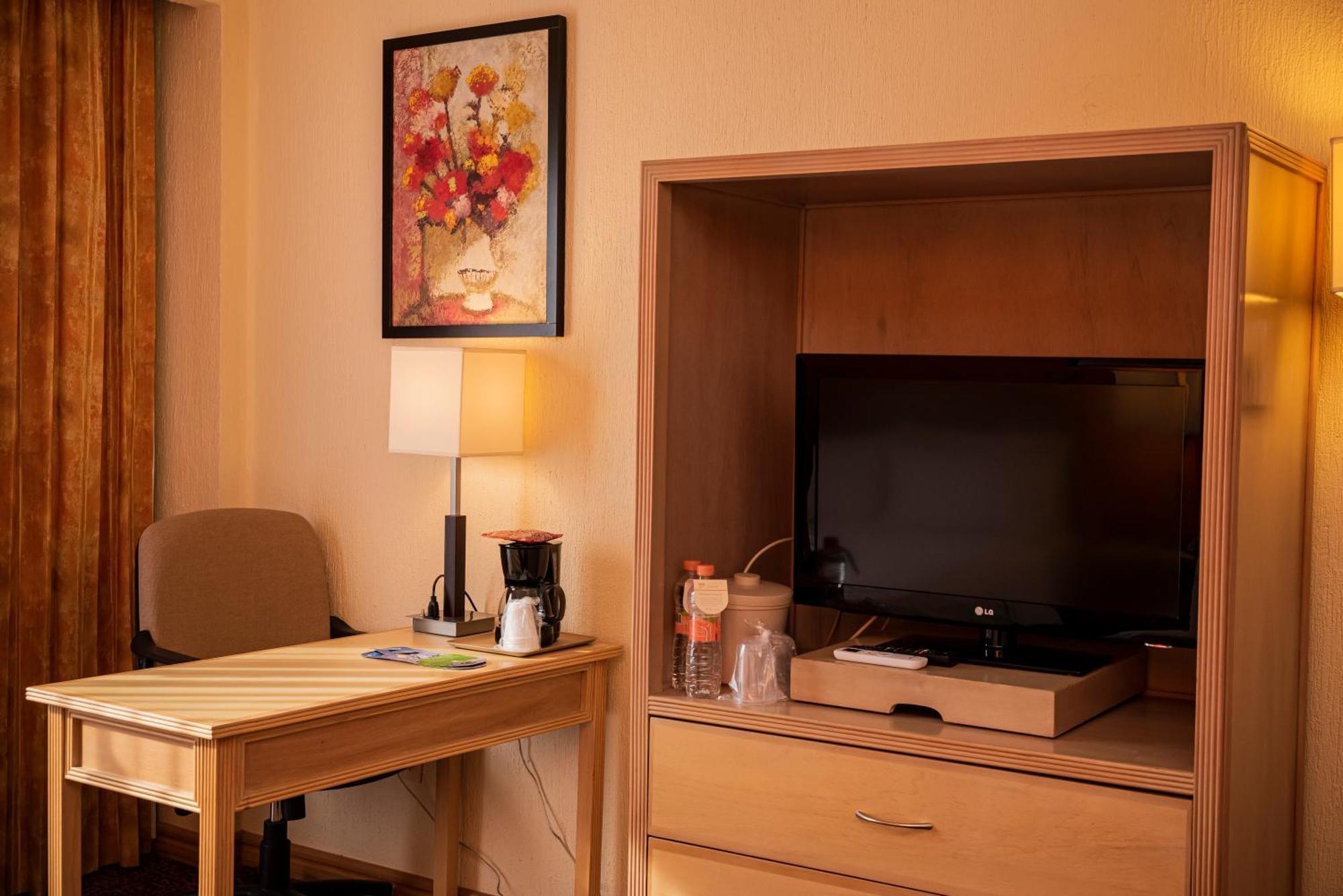 Holiday Inn La Piedad By Ihg Eksteriør bilde
